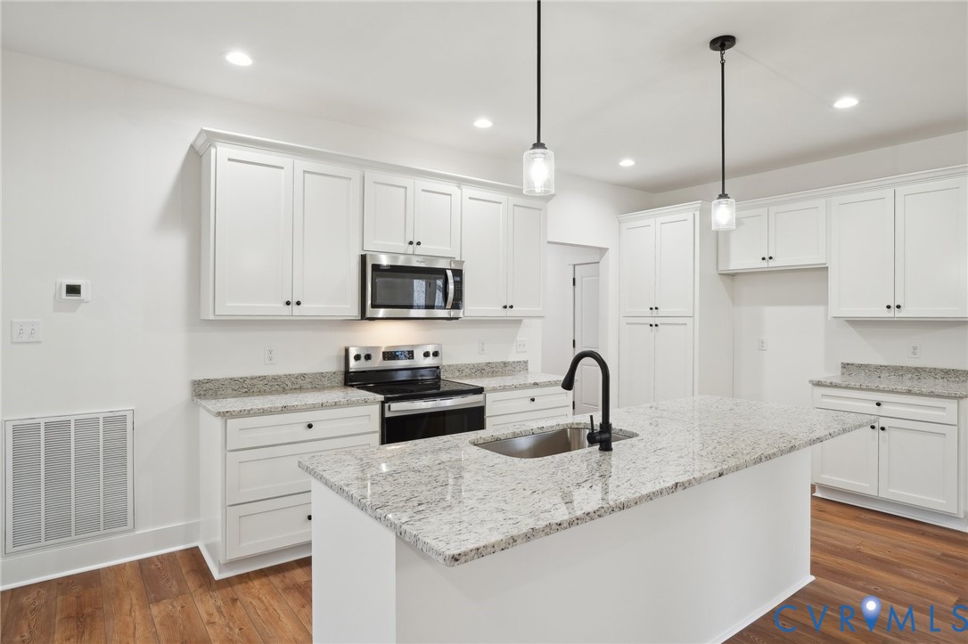 2889 Trenholm Rd