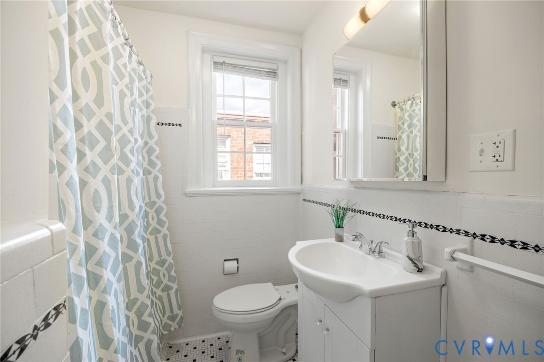 505 N Arthur Ashe Blvd Unit#U17