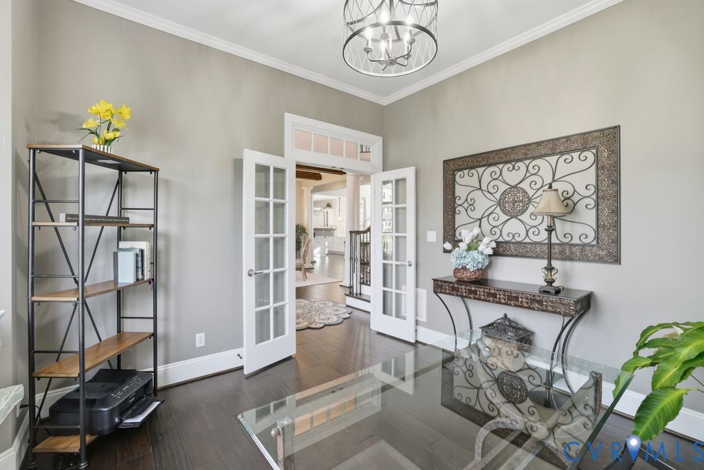 2200 Hannington Mews