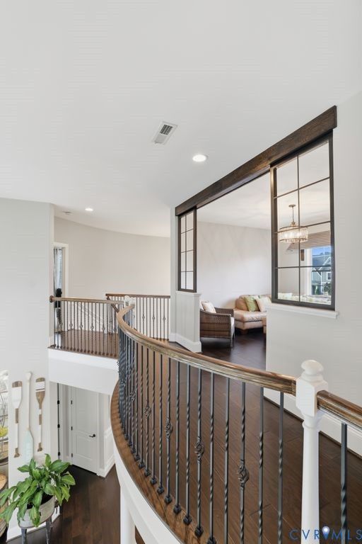 2200 Hannington Mews