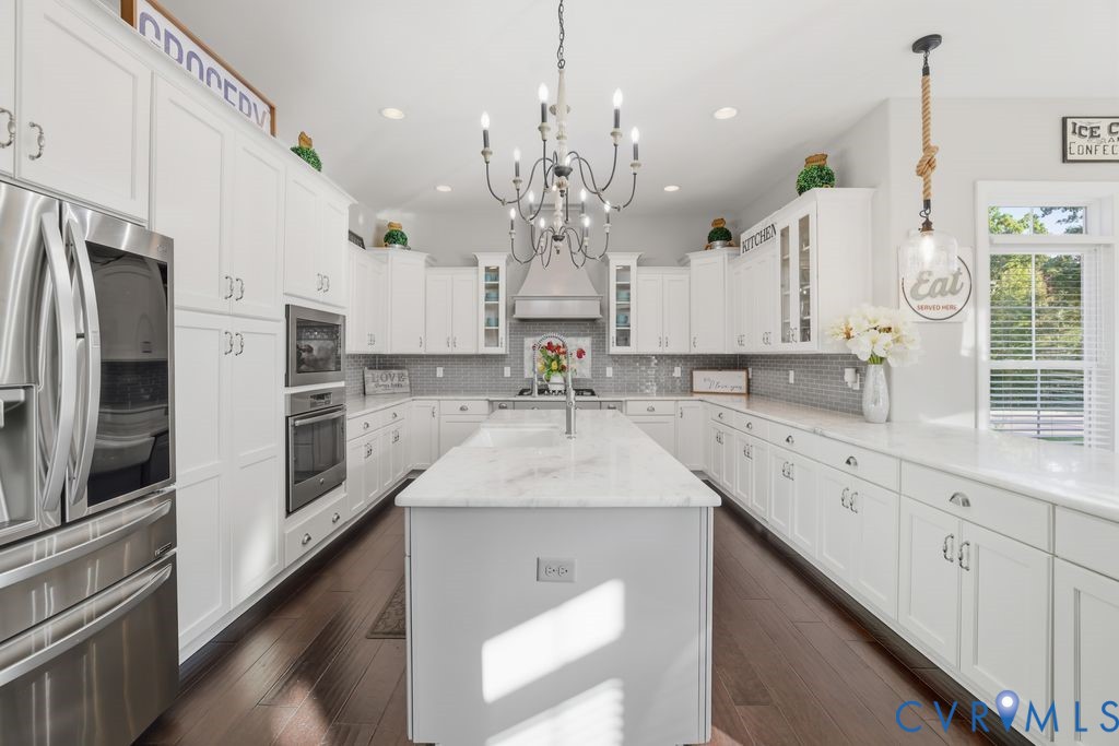 2200 Hannington Mews