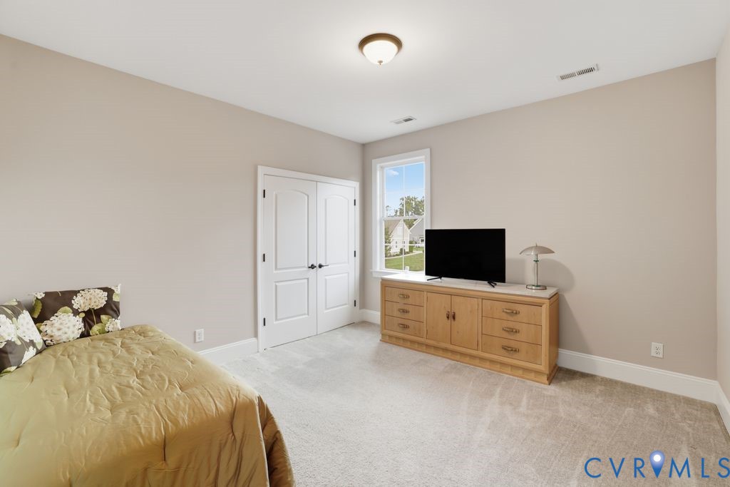 2200 Hannington Mews