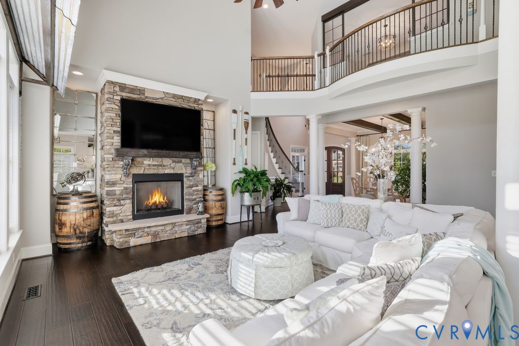 2200 Hannington Mews