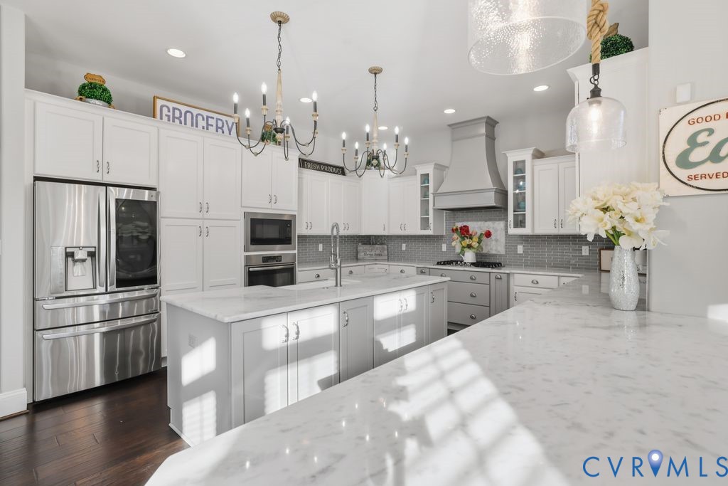 2200 Hannington Mews