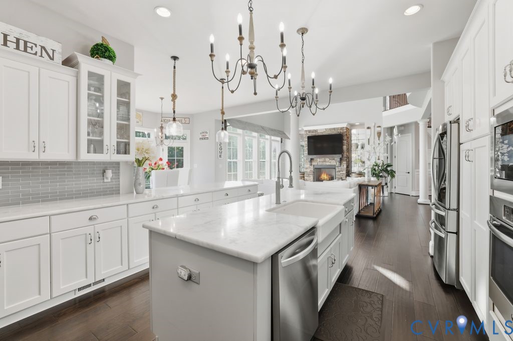 2200 Hannington Mews