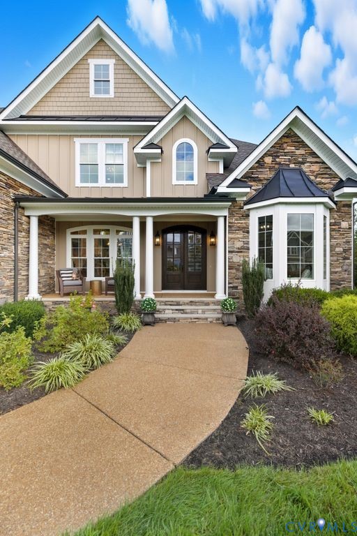 2200 Hannington Mews