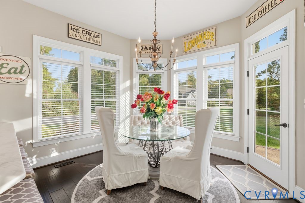 2200 Hannington Mews