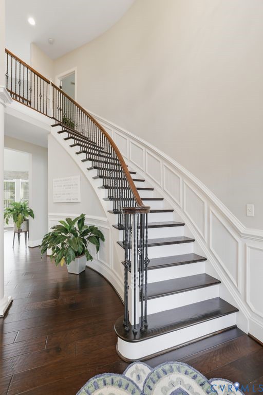 2200 Hannington Mews