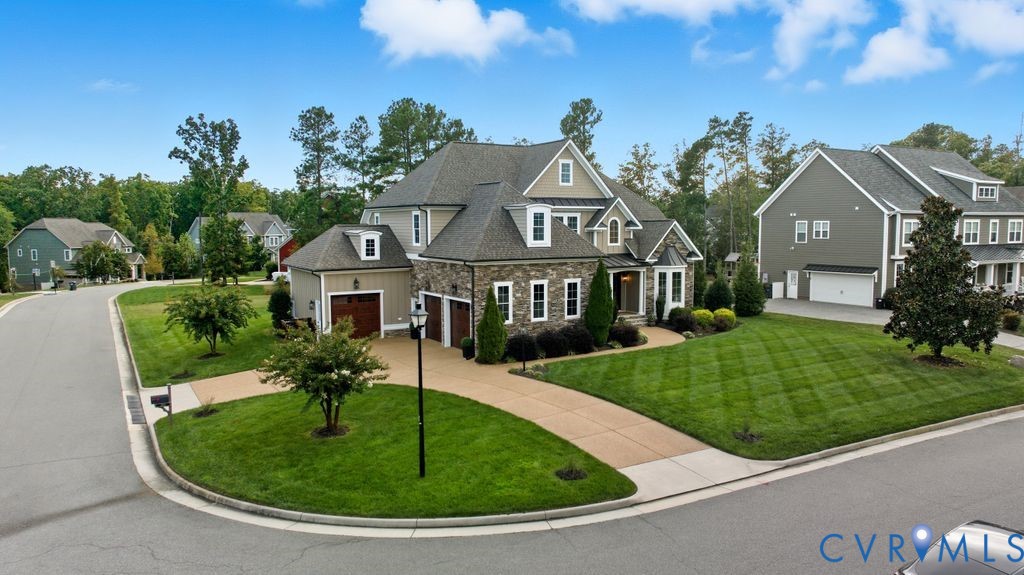 2200 Hannington Mews