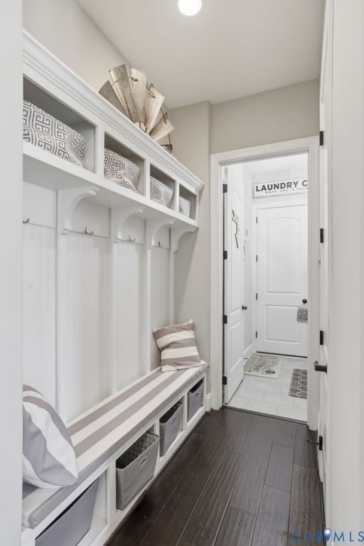 2200 Hannington Mews