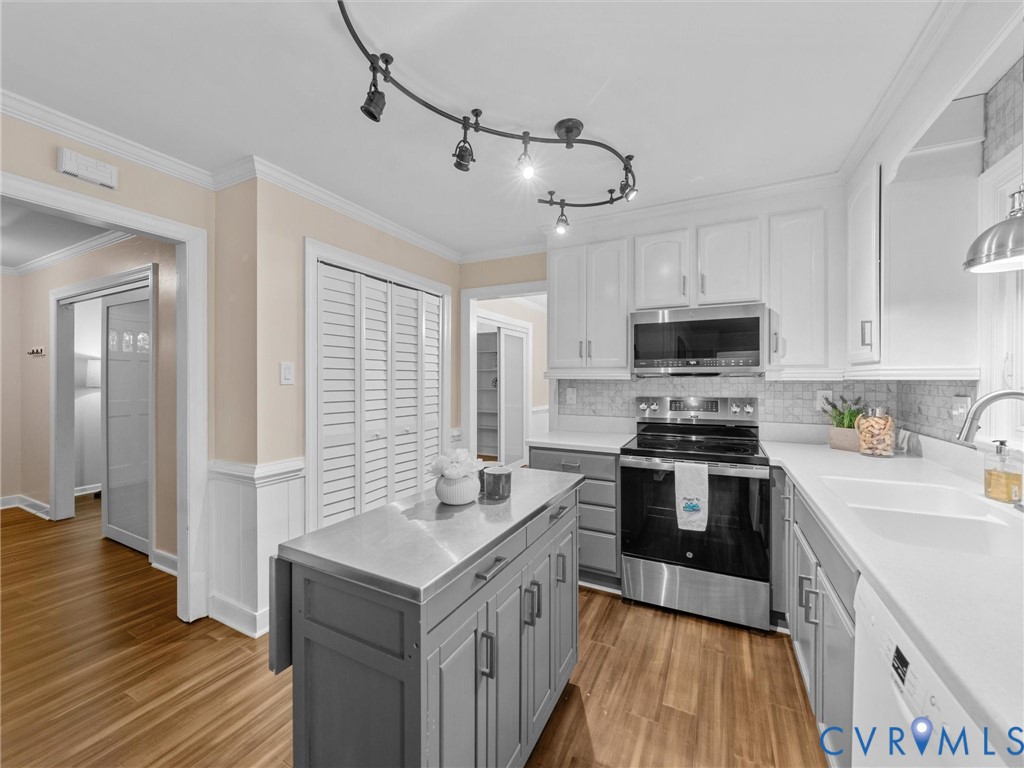 3319 Seven Oaks Ter