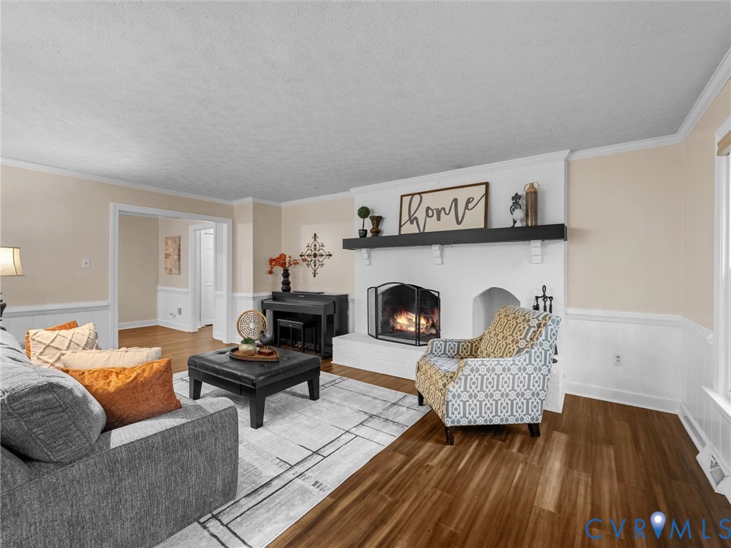 3319 Seven Oaks Ter