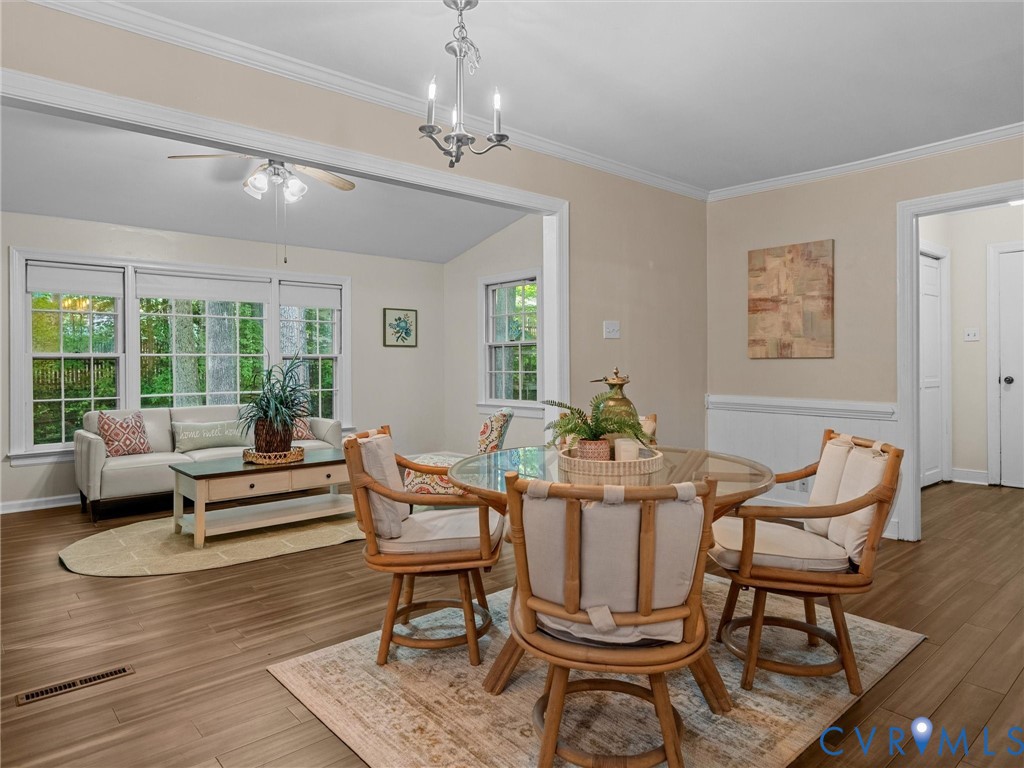 3319 Seven Oaks Ter