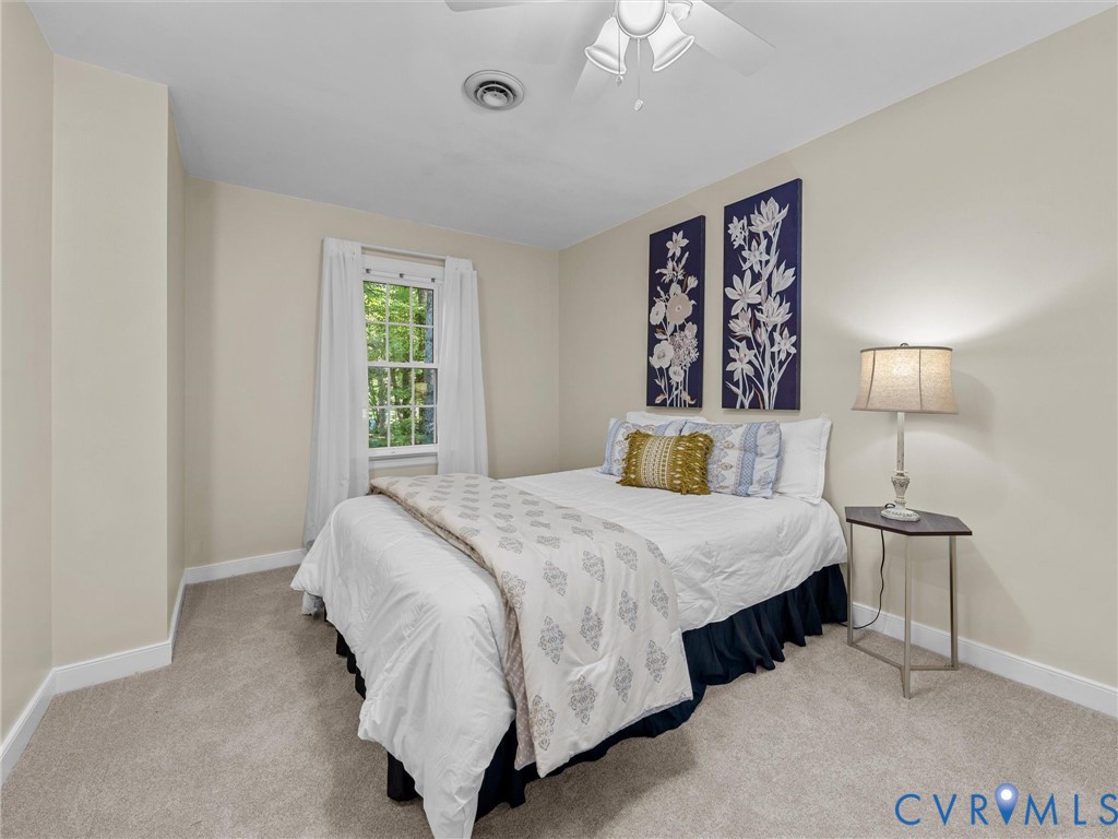 3319 Seven Oaks Ter