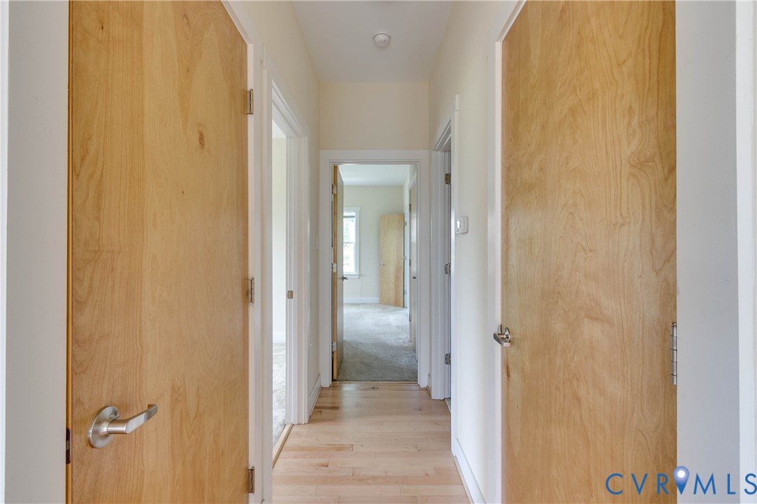 1325 Porter St