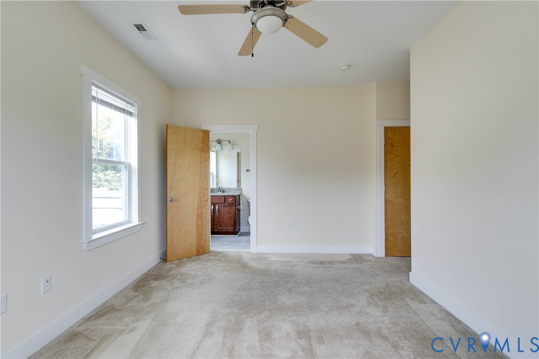 1325 Porter St