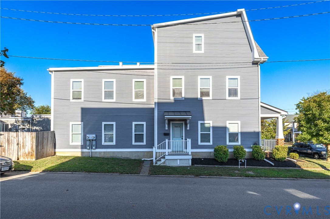 1325 Porter St