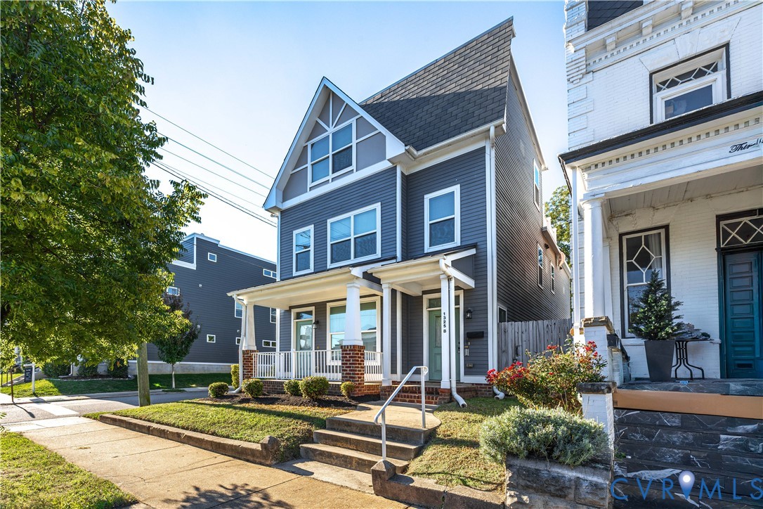 1325 Porter St