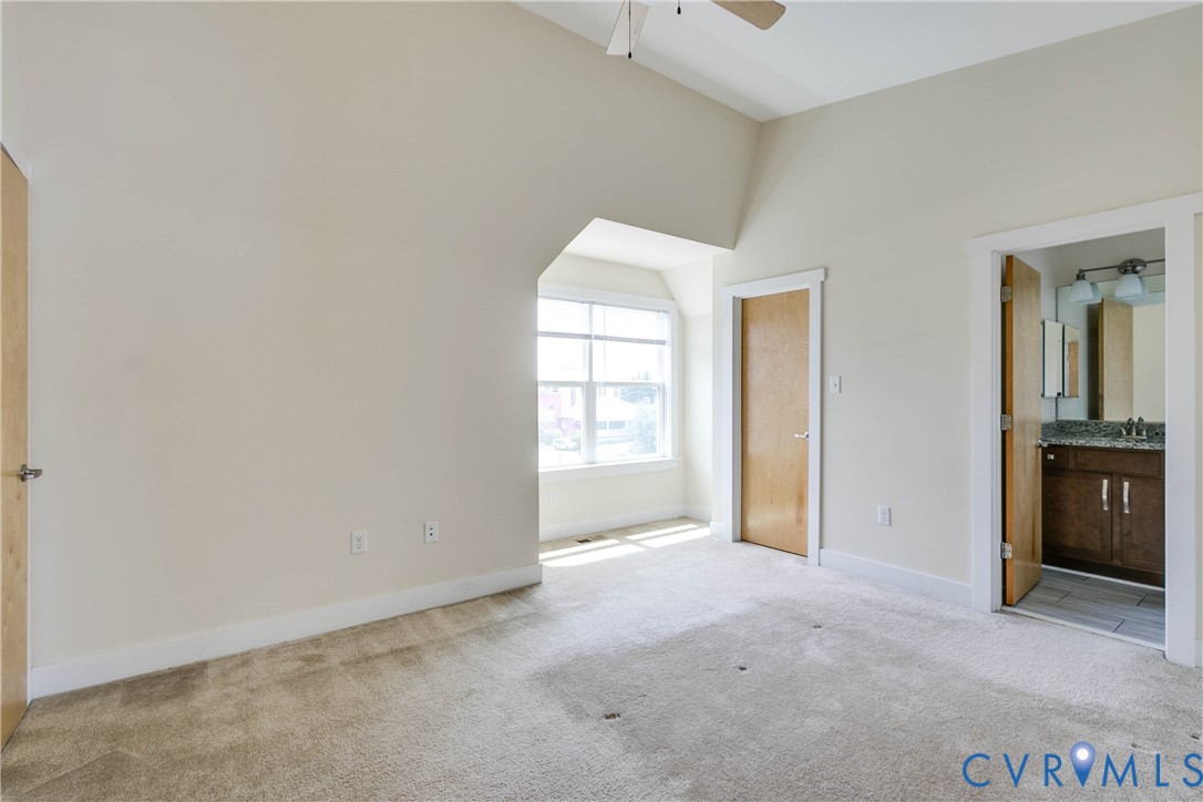 1325 Porter St