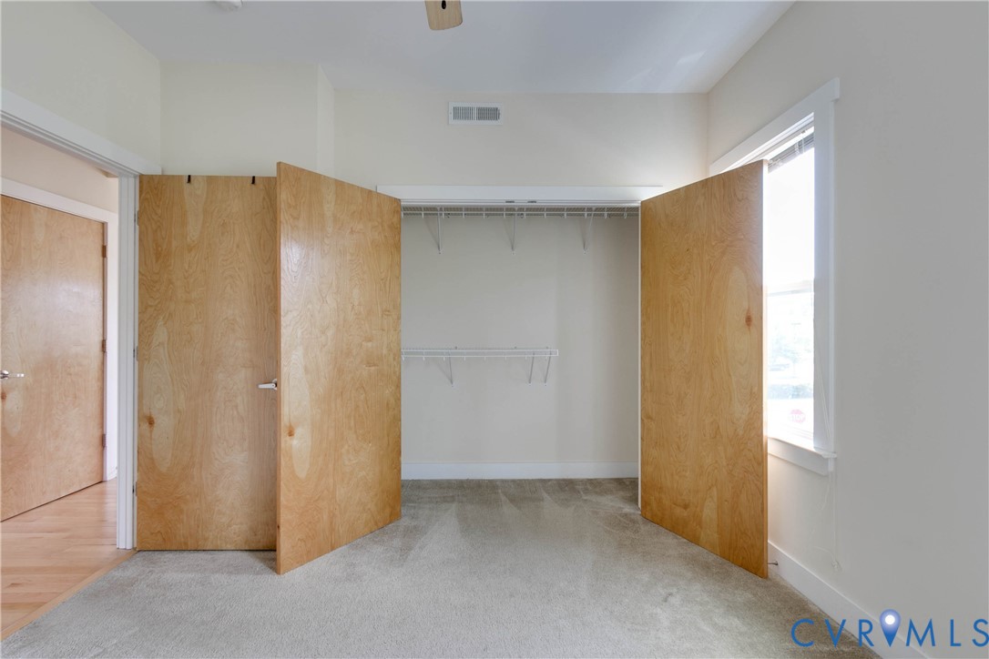 1325 Porter St