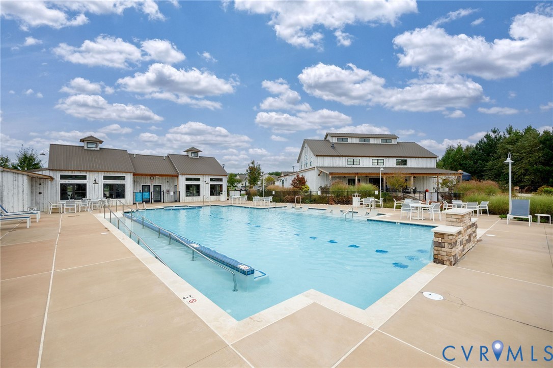 10330 Farm Glen Way