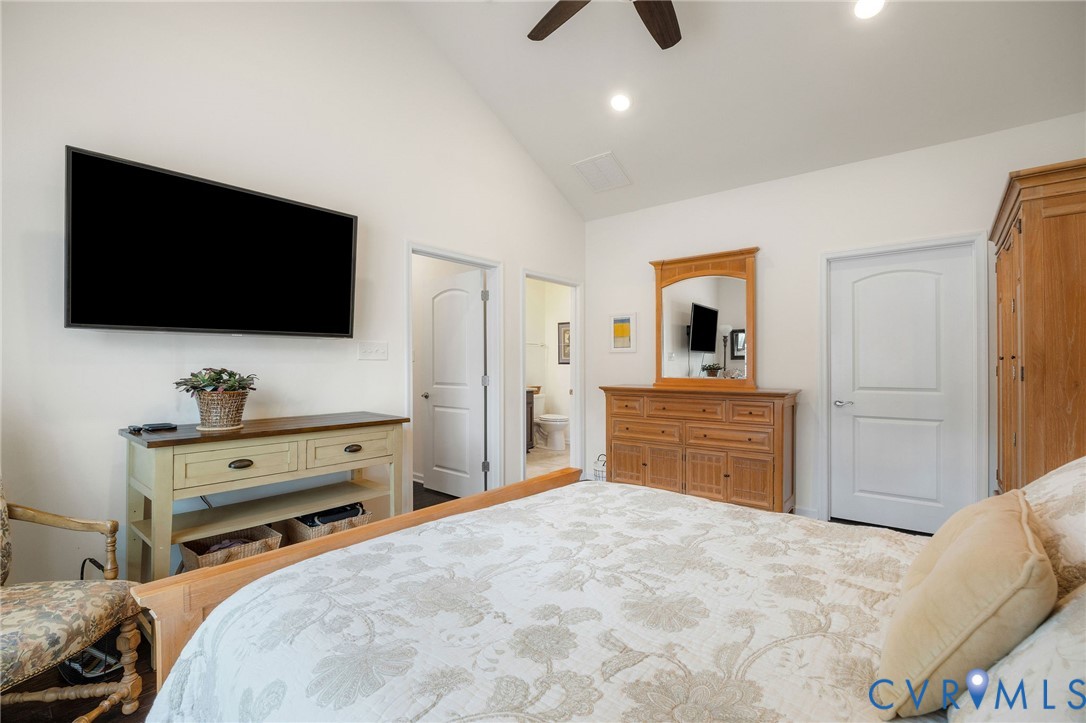 10330 Farm Glen Way