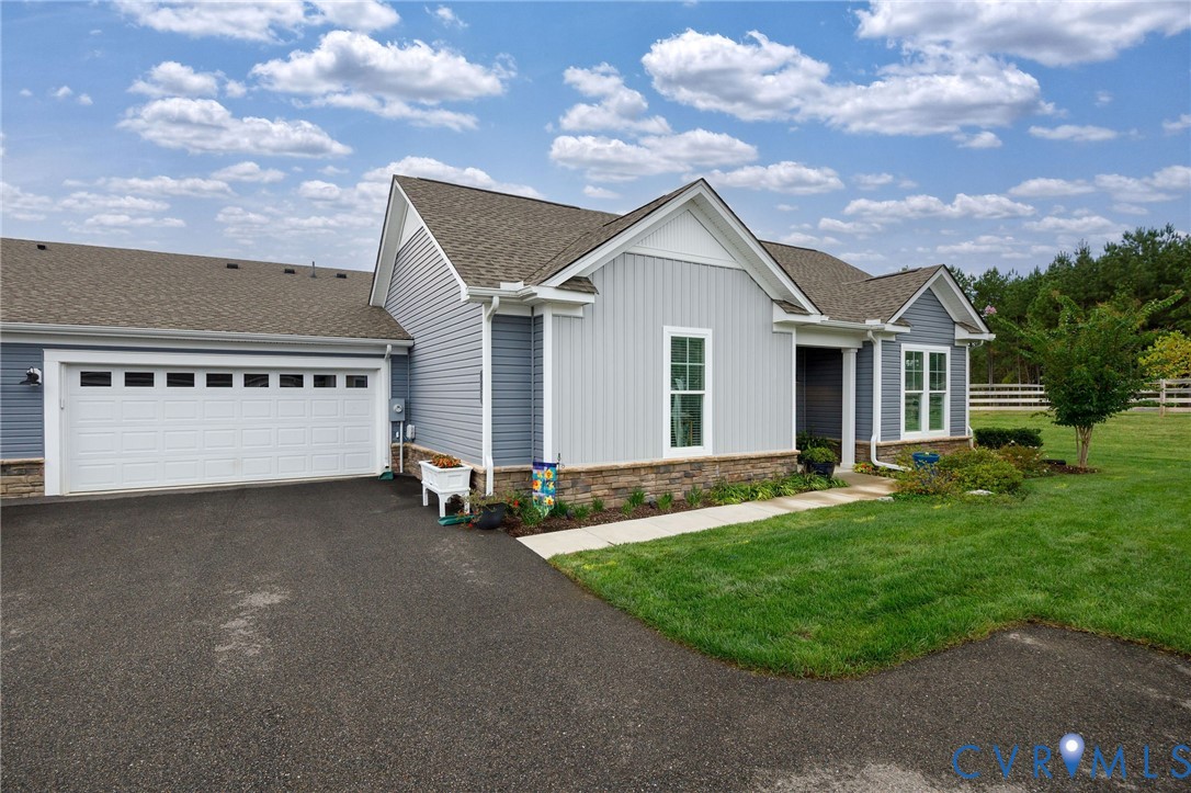 10330 Farm Glen Way