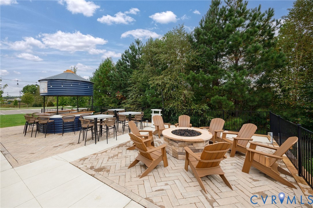 10330 Farm Glen Way