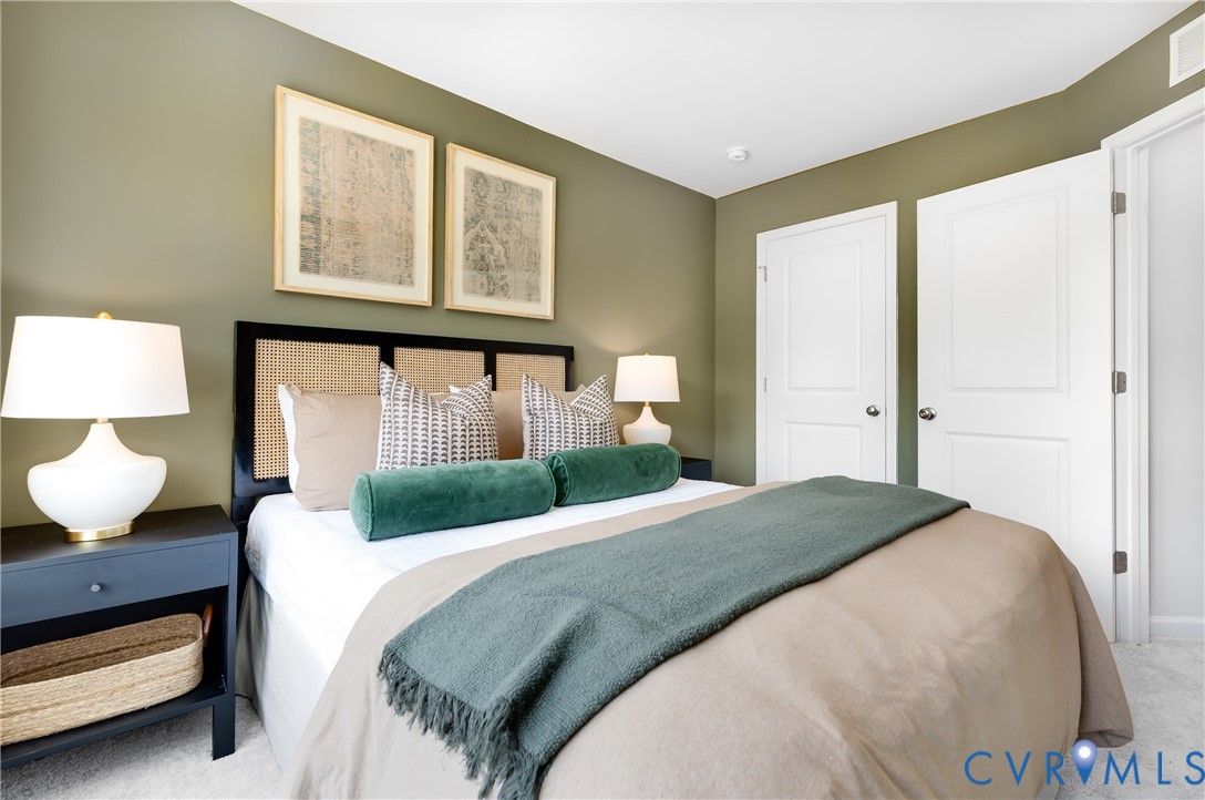 8780 Pioneer Hill Dr