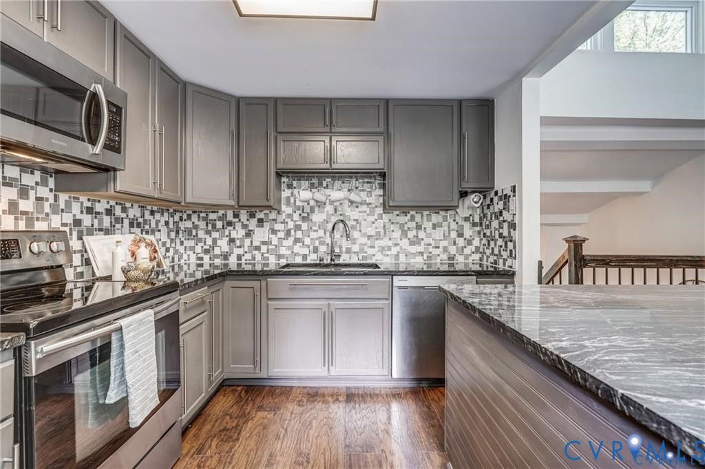 13324 Thornridge Ln