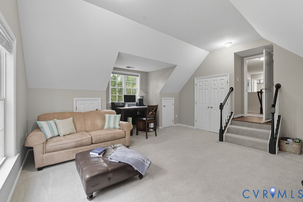 10347 Hepburn Ct