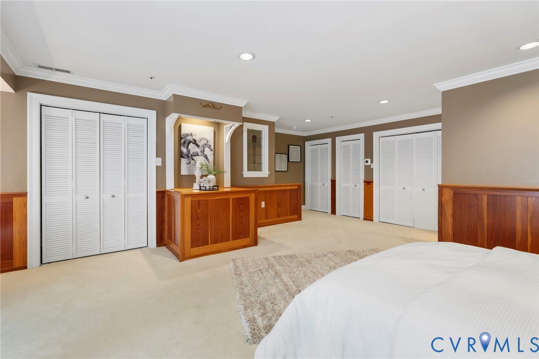 14 Old Canal Rd