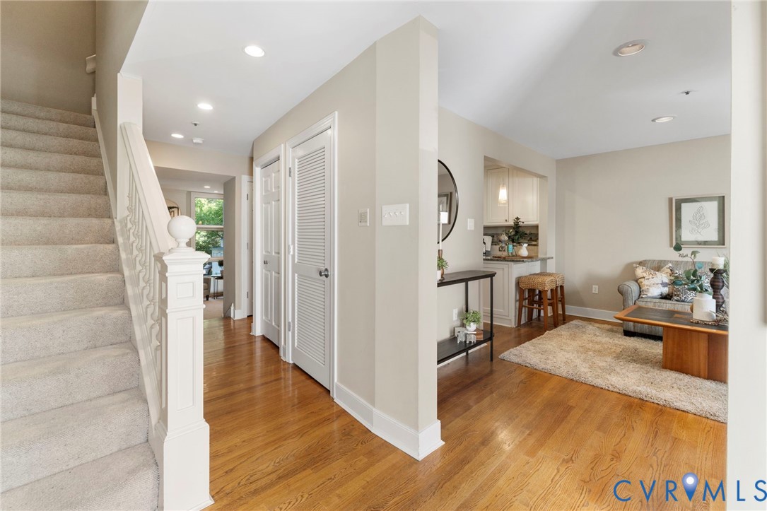 14 Old Canal Rd