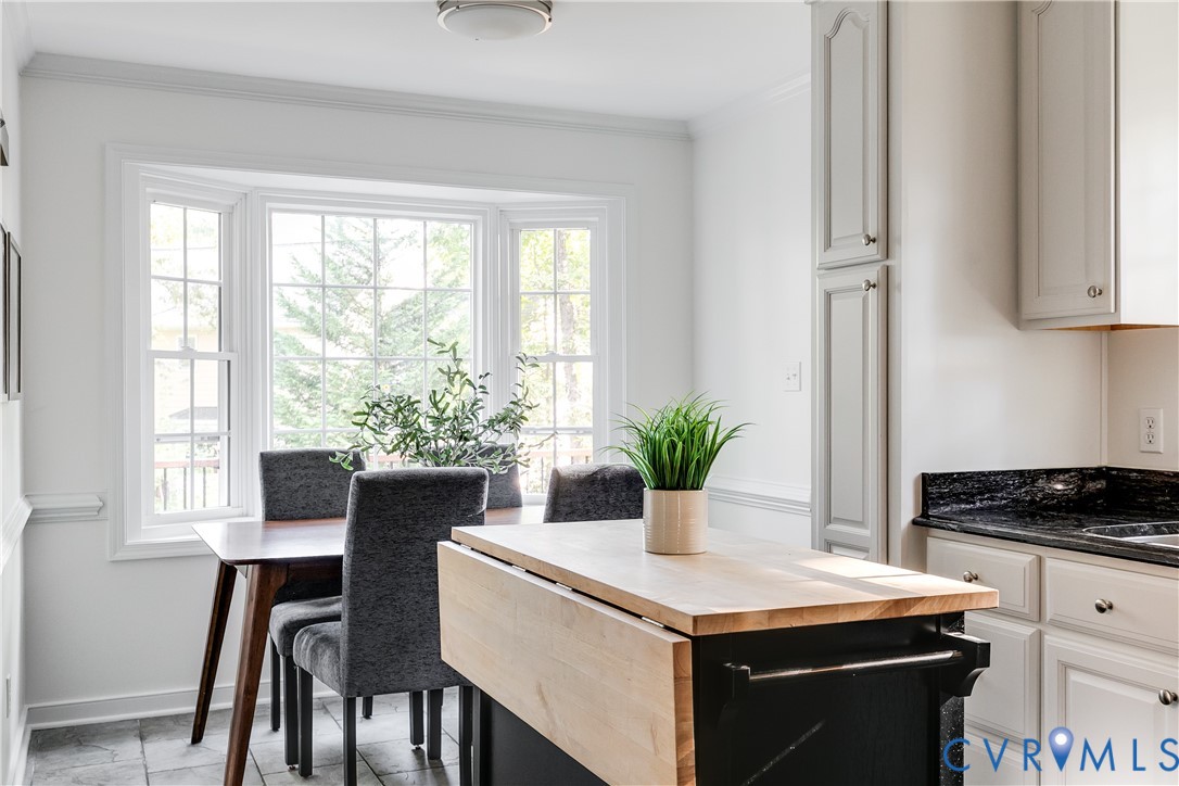 11200 Lady Slipper Ln