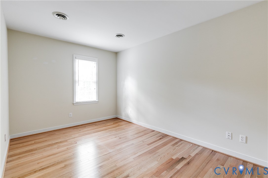 11200 Lady Slipper Ln