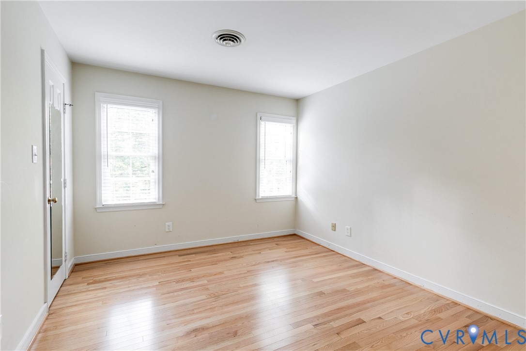 11200 Lady Slipper Ln