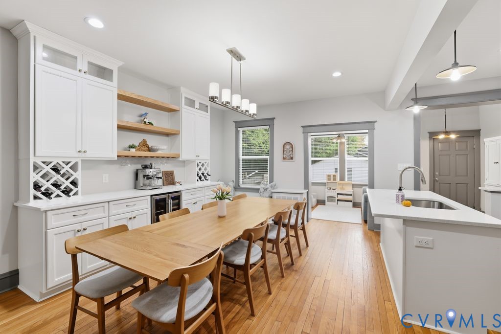 2327 Maplewood Ave