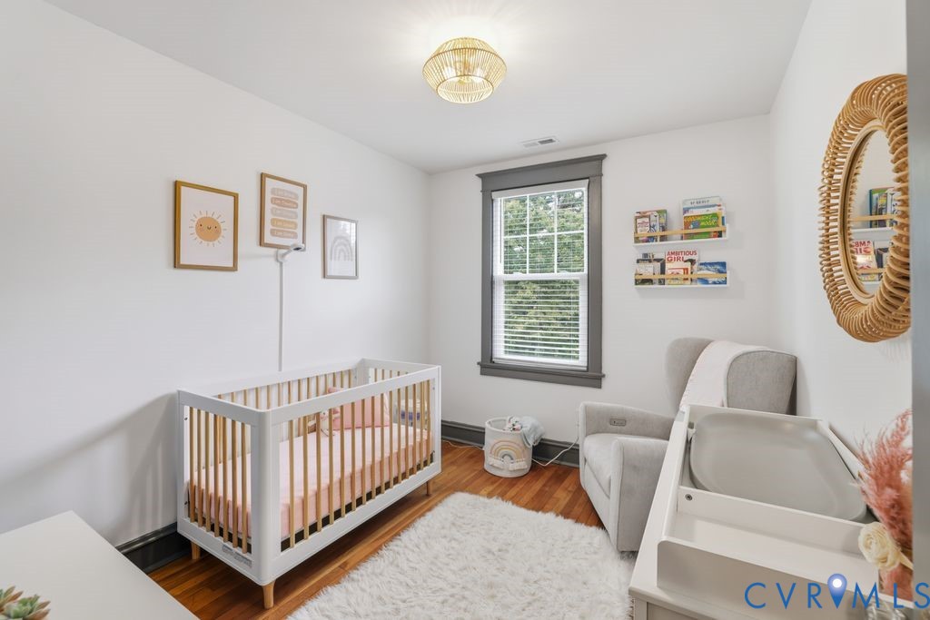 2327 Maplewood Ave