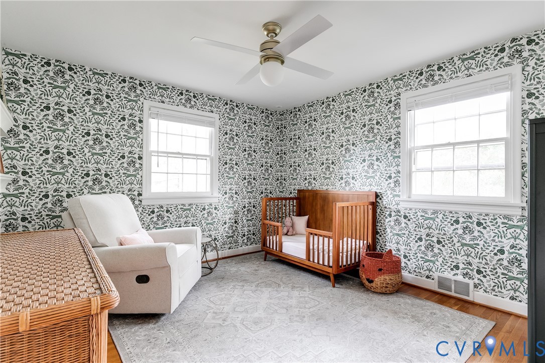 7311 Durwood Cres