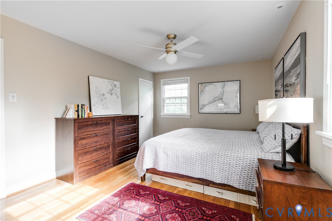 7311 Durwood Cres