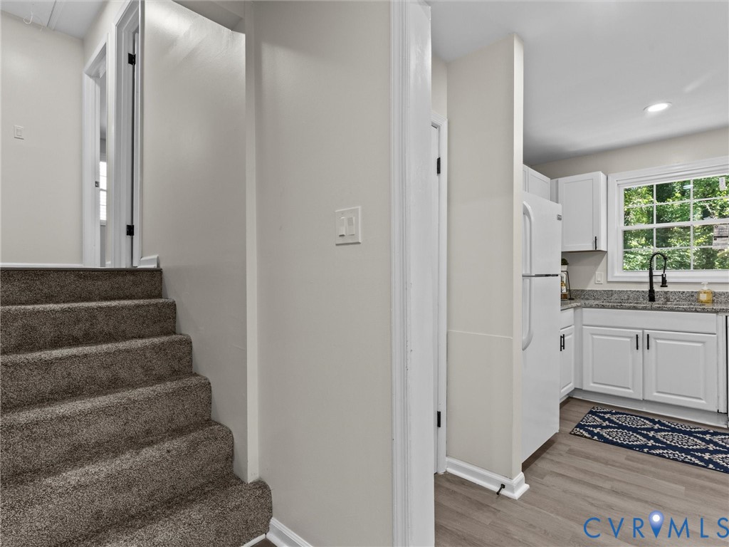 7003 Egan Pl