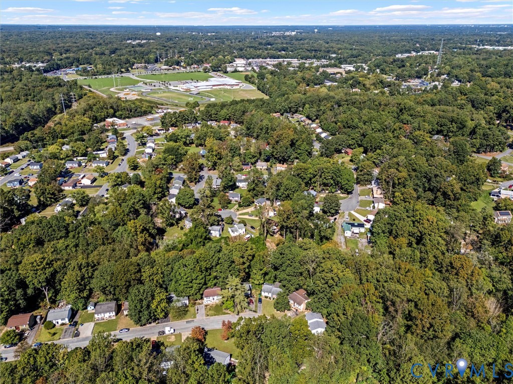 7003 Egan Pl