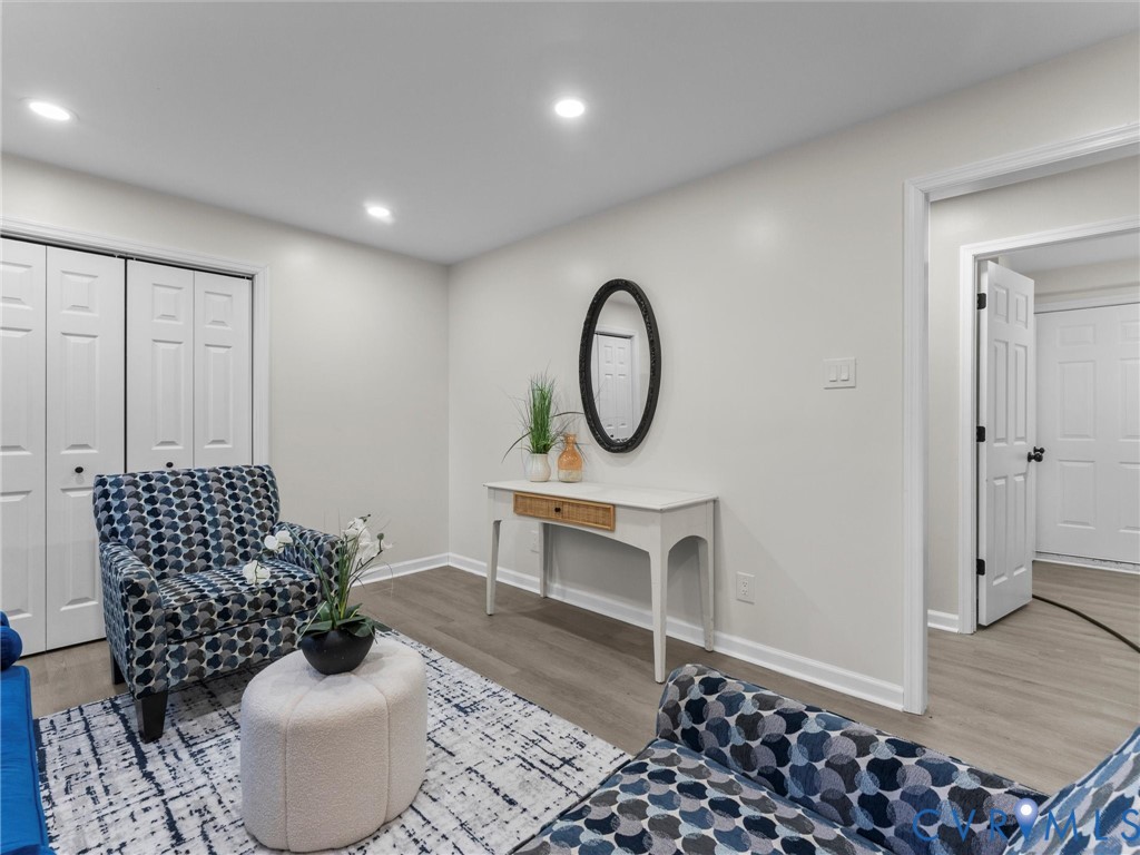 7003 Egan Pl