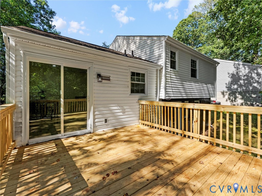 7003 Egan Pl