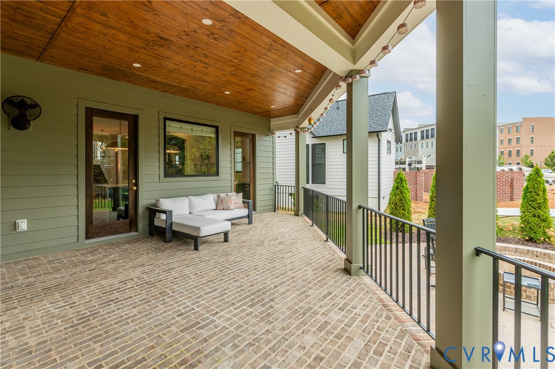 3505 Ormiston Grove Cir