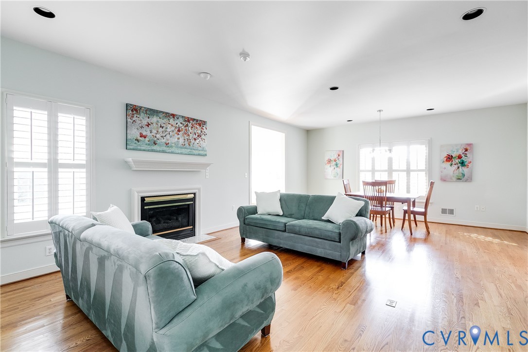 4903 Waycrest Ter