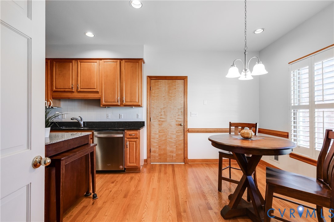 4903 Waycrest Ter