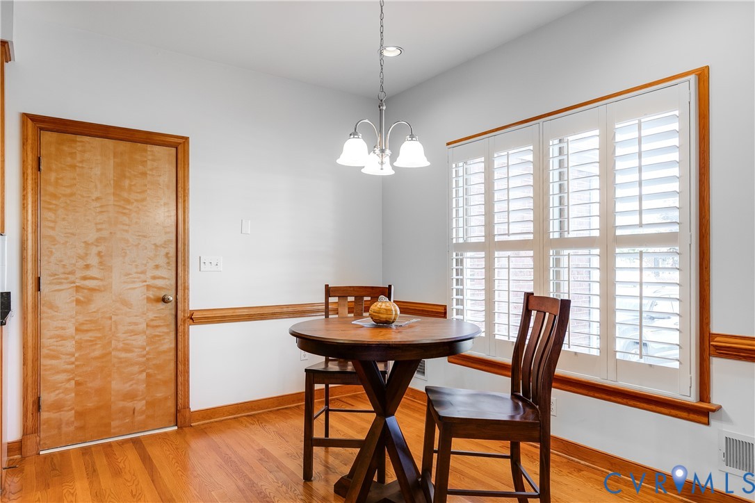 4903 Waycrest Ter