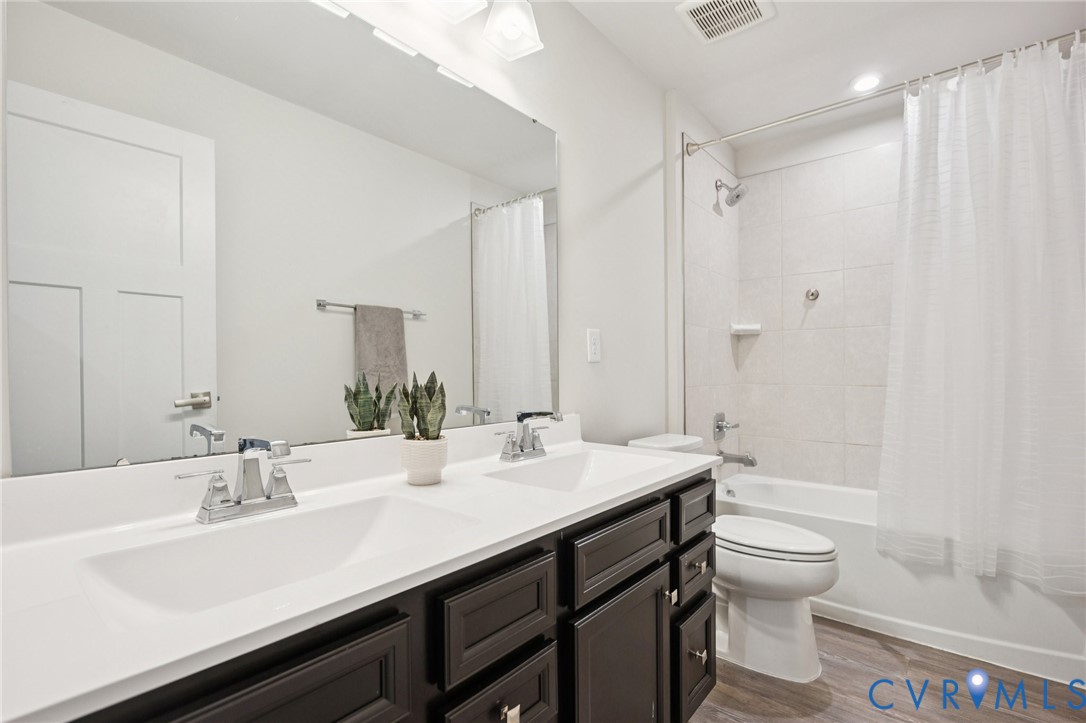 10237 Centralia Station Rd