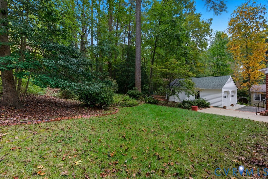 10110 Idlebrook Dr